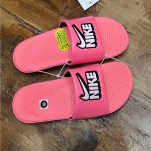 NWT Nike Youth Girls Kawa Slides